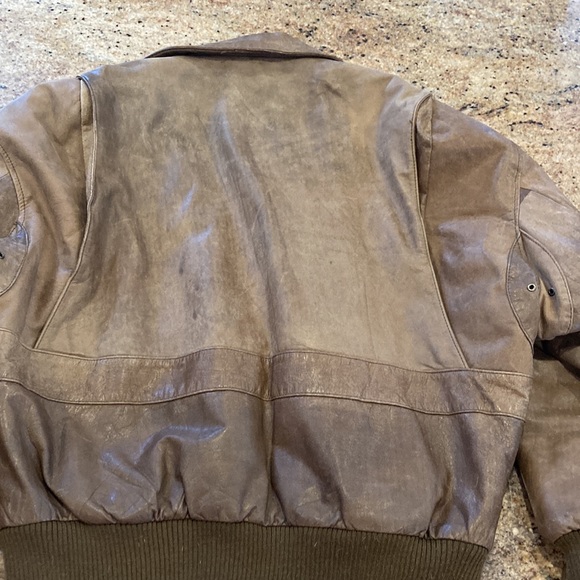 Vintage leather jacket - Picture 6 of 7